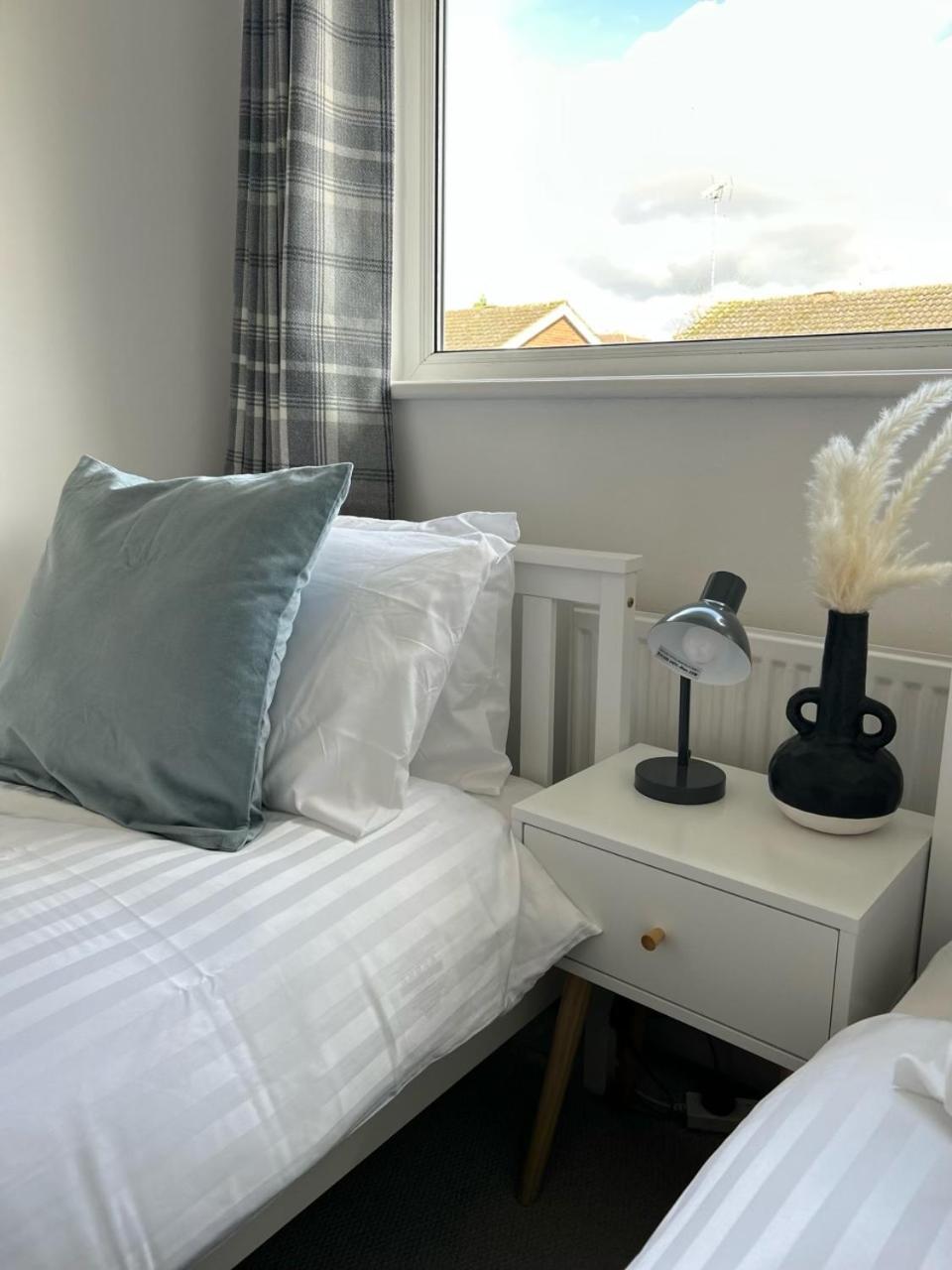 Villa Stylish 3 Bed House Hitchin Extérieur photo