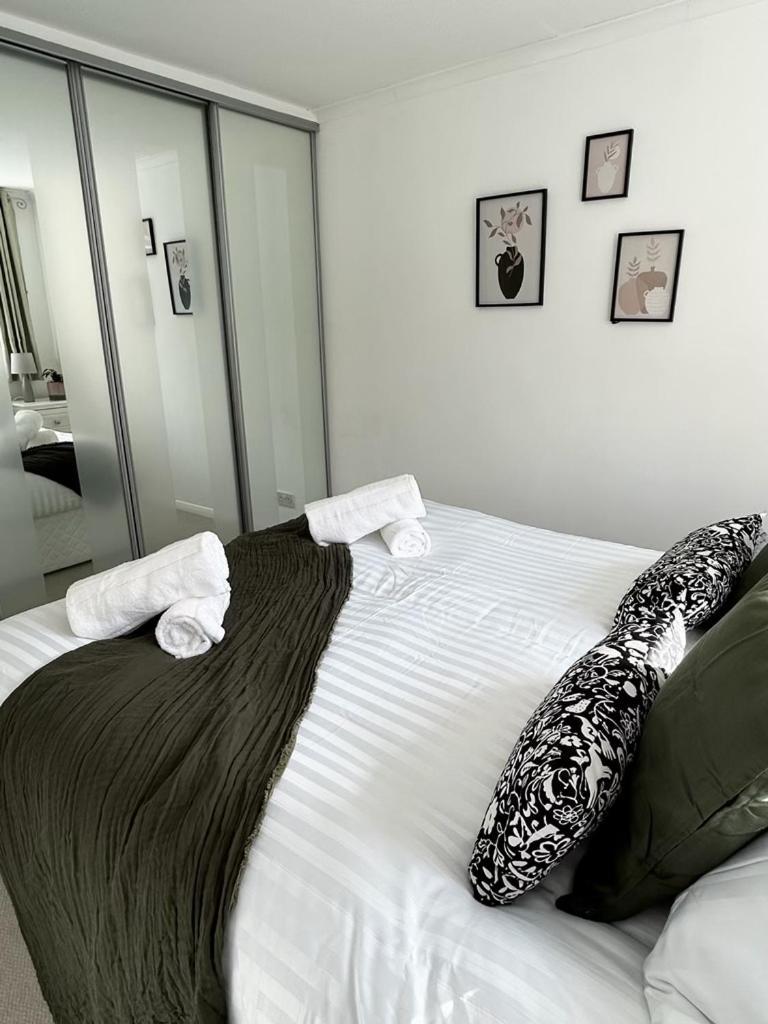 Villa Stylish 3 Bed House Hitchin Extérieur photo